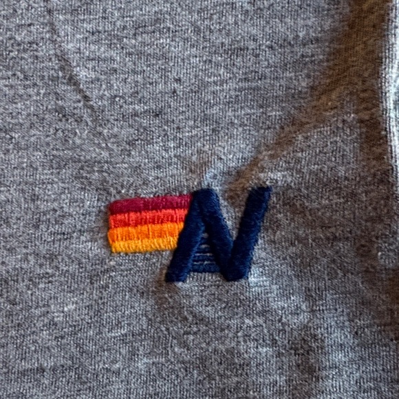 Aviator Nation Cropped T-Shirt with Green Embroidered Lightning Bolt ~ Size Smal - Picture 2 of 7